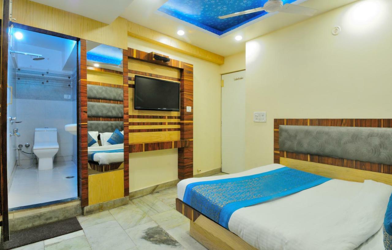 Hotel Lahorimal Deluxe นิวเดลี ภายนอก รูปภาพ