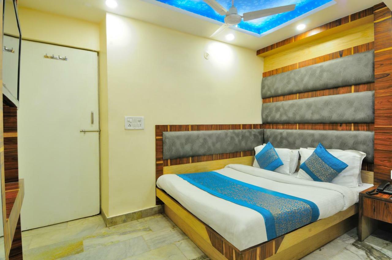 Hotel Lahorimal Deluxe นิวเดลี ภายนอก รูปภาพ
