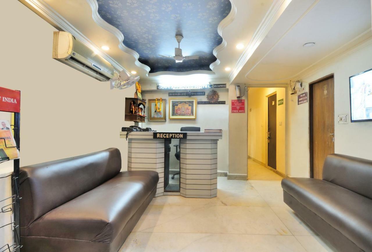 Hotel Lahorimal Deluxe นิวเดลี ภายนอก รูปภาพ
