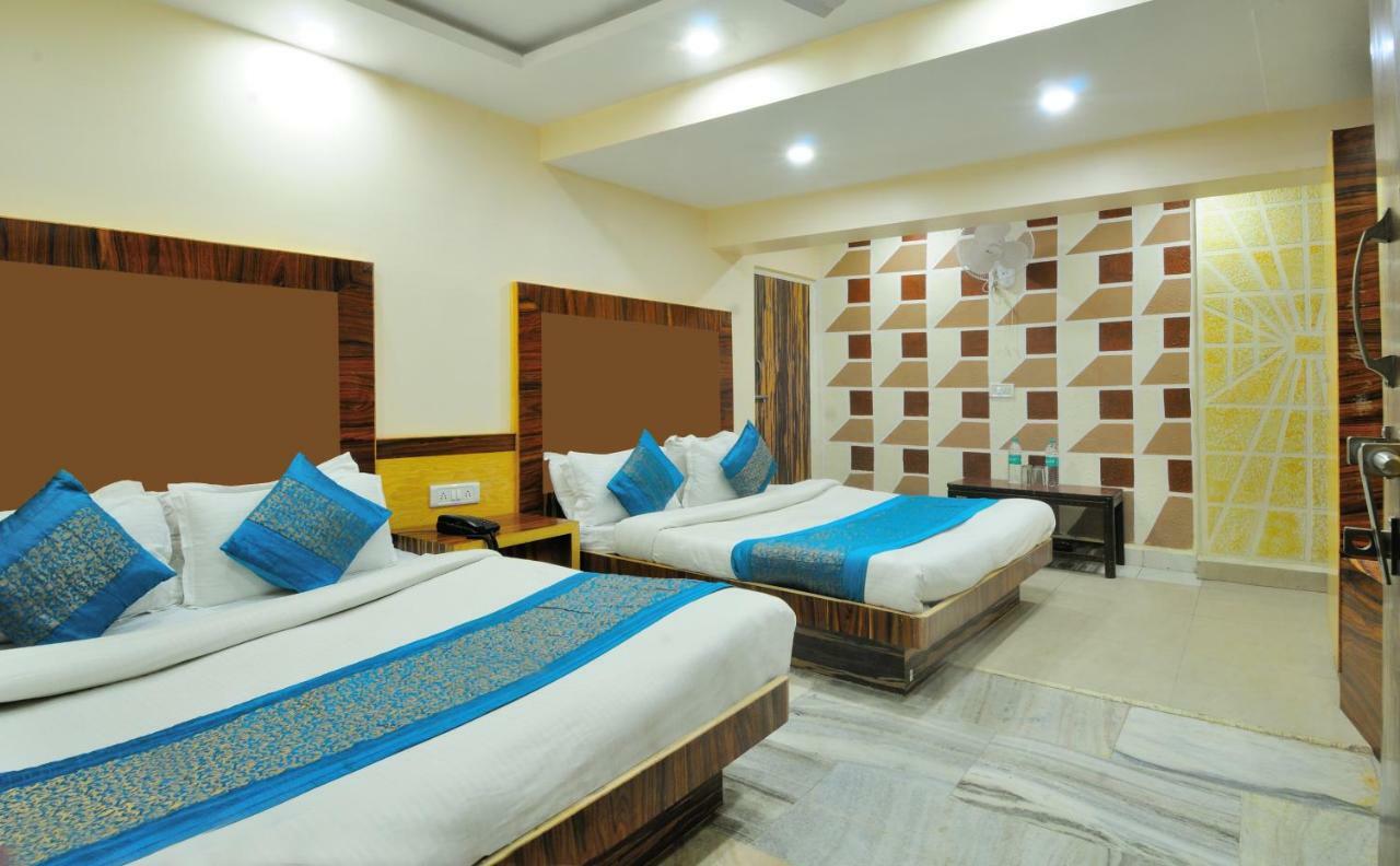 Hotel Lahorimal Deluxe นิวเดลี ภายนอก รูปภาพ