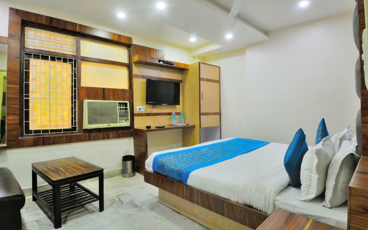 Hotel Lahorimal Deluxe นิวเดลี ภายนอก รูปภาพ